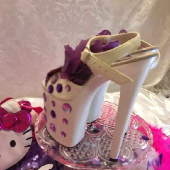 AMAZING vintage sky high platforms with hello kitty and crystal details! - Picture 12 of 16